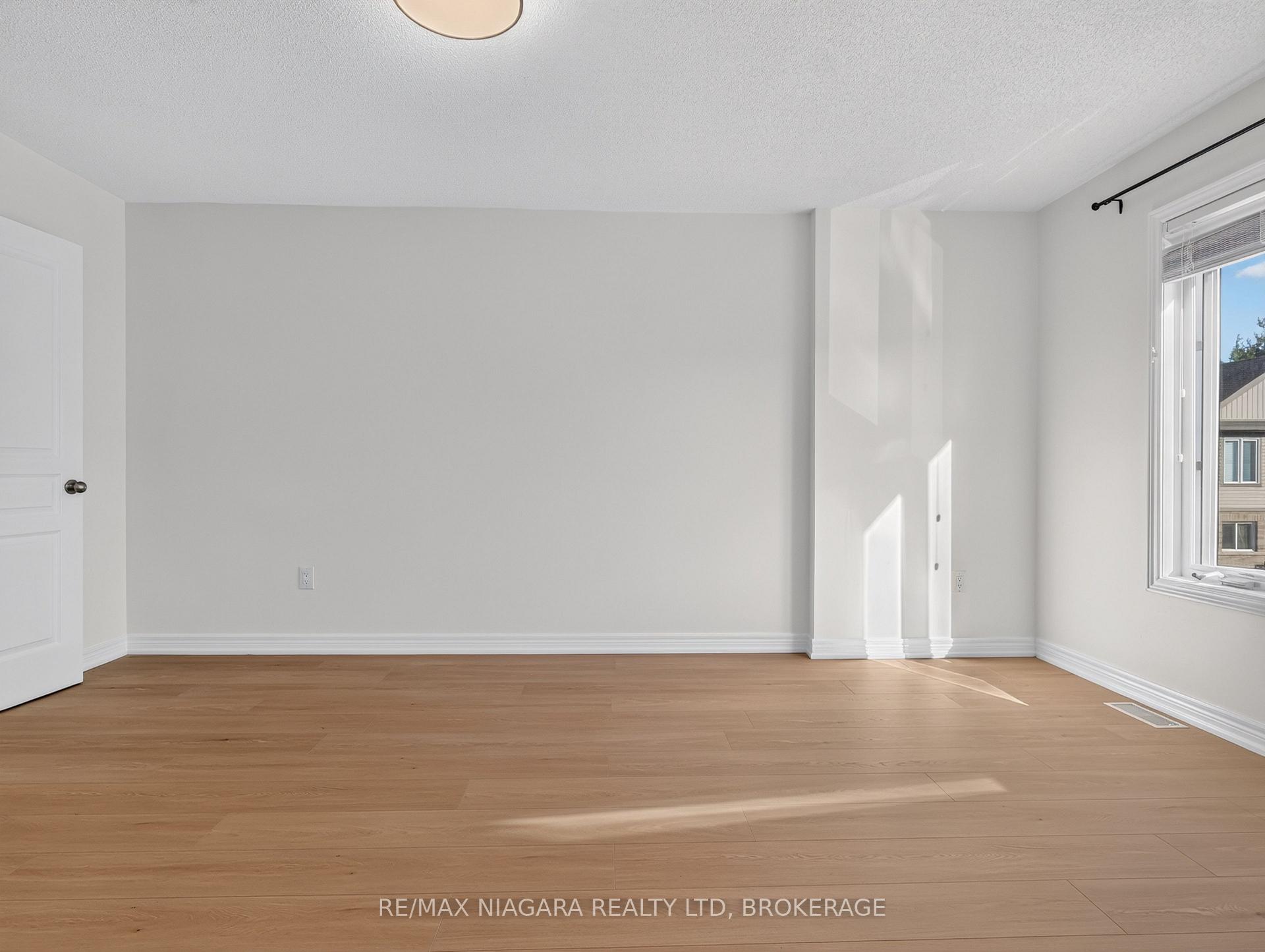 Photo 23 of Unit 37, 6118 Kelsey Crescent, Niagara Falls, Forestview — HOMEH