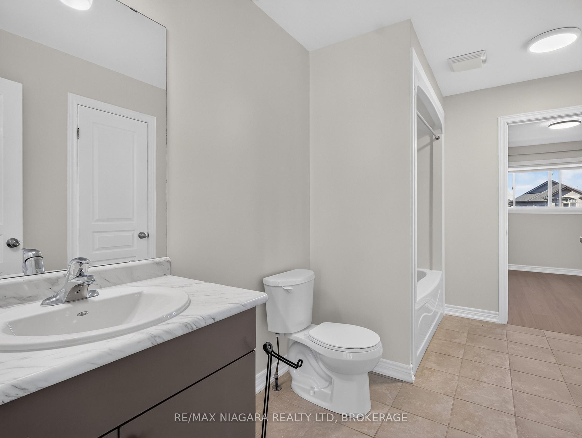 Photo 24 of Unit 37, 6118 Kelsey Crescent, Niagara Falls, Forestview — HOMEH