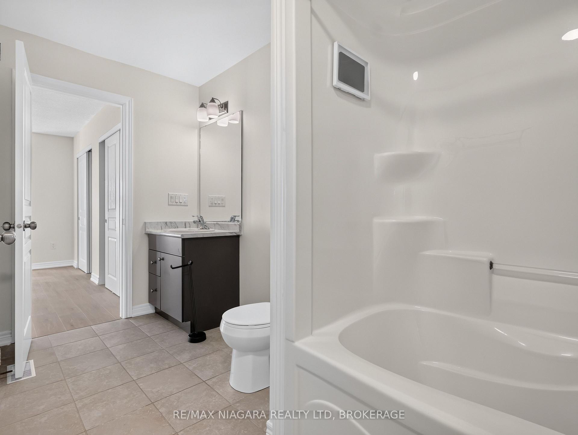 Photo 25 of Unit 37, 6118 Kelsey Crescent, Niagara Falls, Forestview — HOMEH