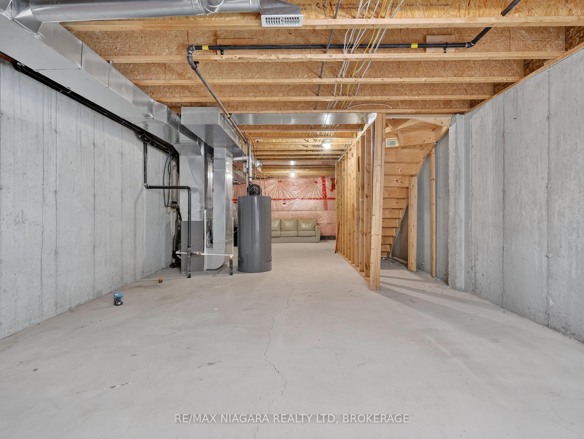Photo 36 of Unit 37, 6118 Kelsey Crescent, Niagara Falls, Forestview — HOMEH