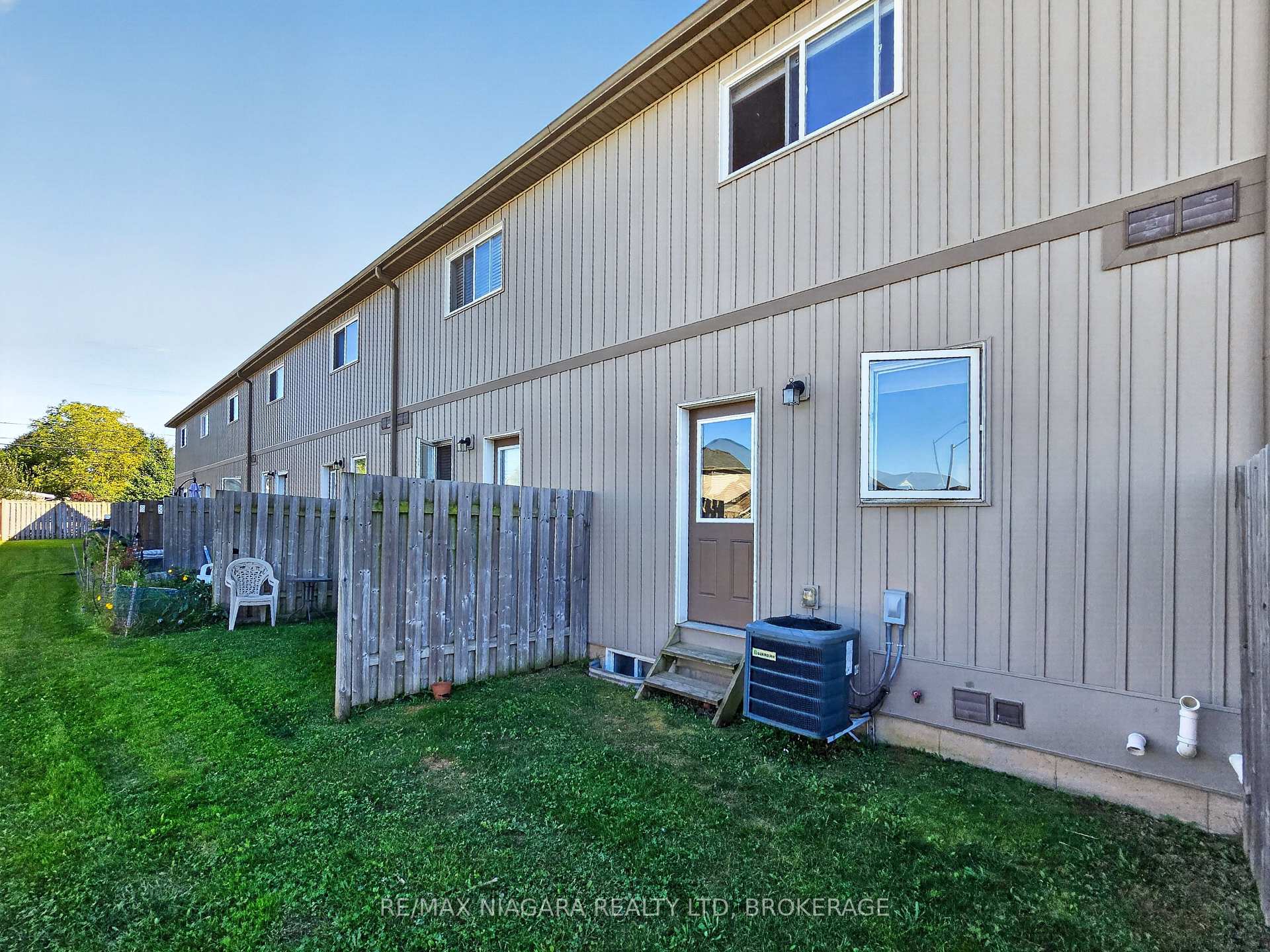 Photo 41 of Unit 37, 6118 Kelsey Crescent, Niagara Falls, Forestview — HOMEH