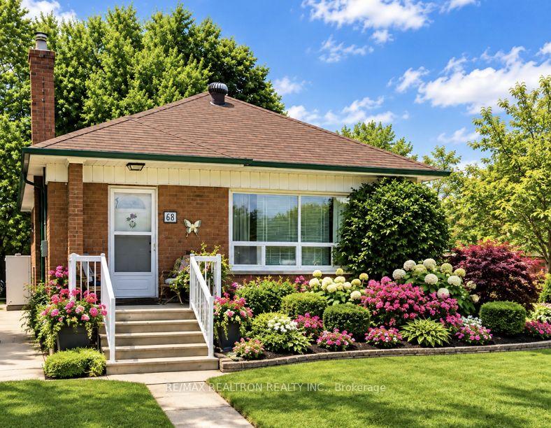 Photo 2 of 68 Elfreda Boulevard, Scarborough, Clairlea-Birchmount — HOMEH
