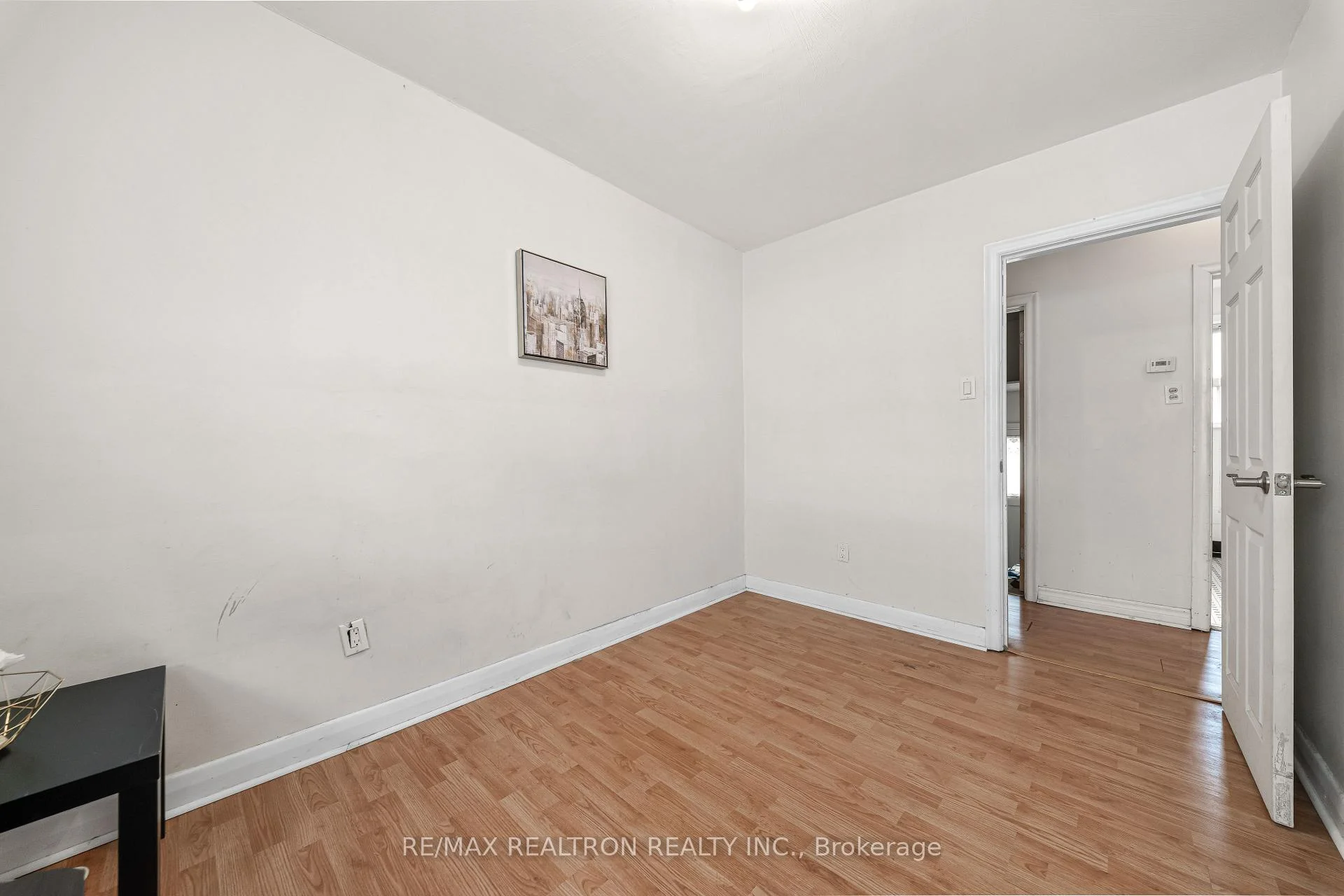 Photo 13 of 68 Elfreda Boulevard, Scarborough, Clairlea-Birchmount — HOMEH