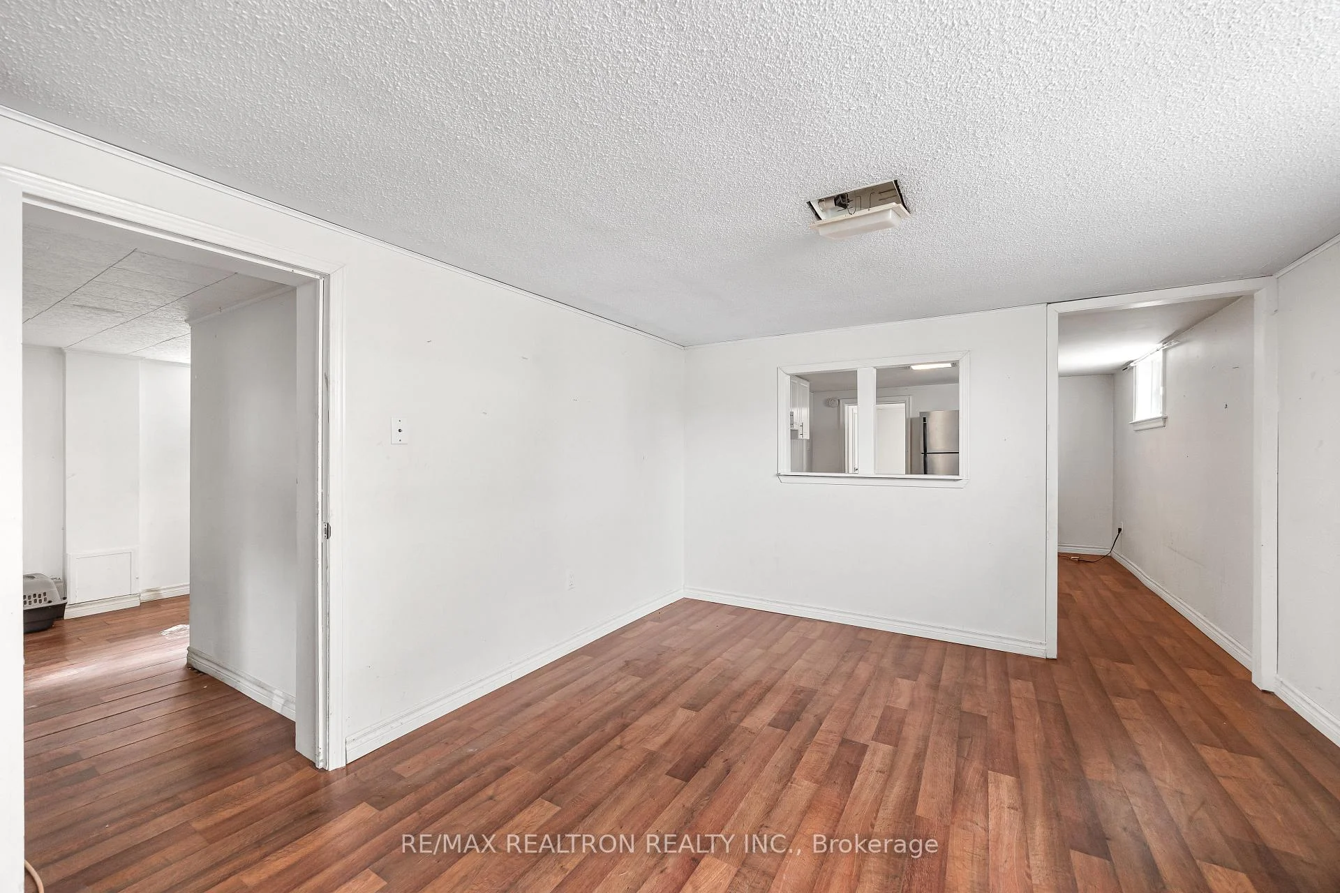Photo 30 of 68 Elfreda Boulevard, Scarborough, Clairlea-Birchmount — HOMEH