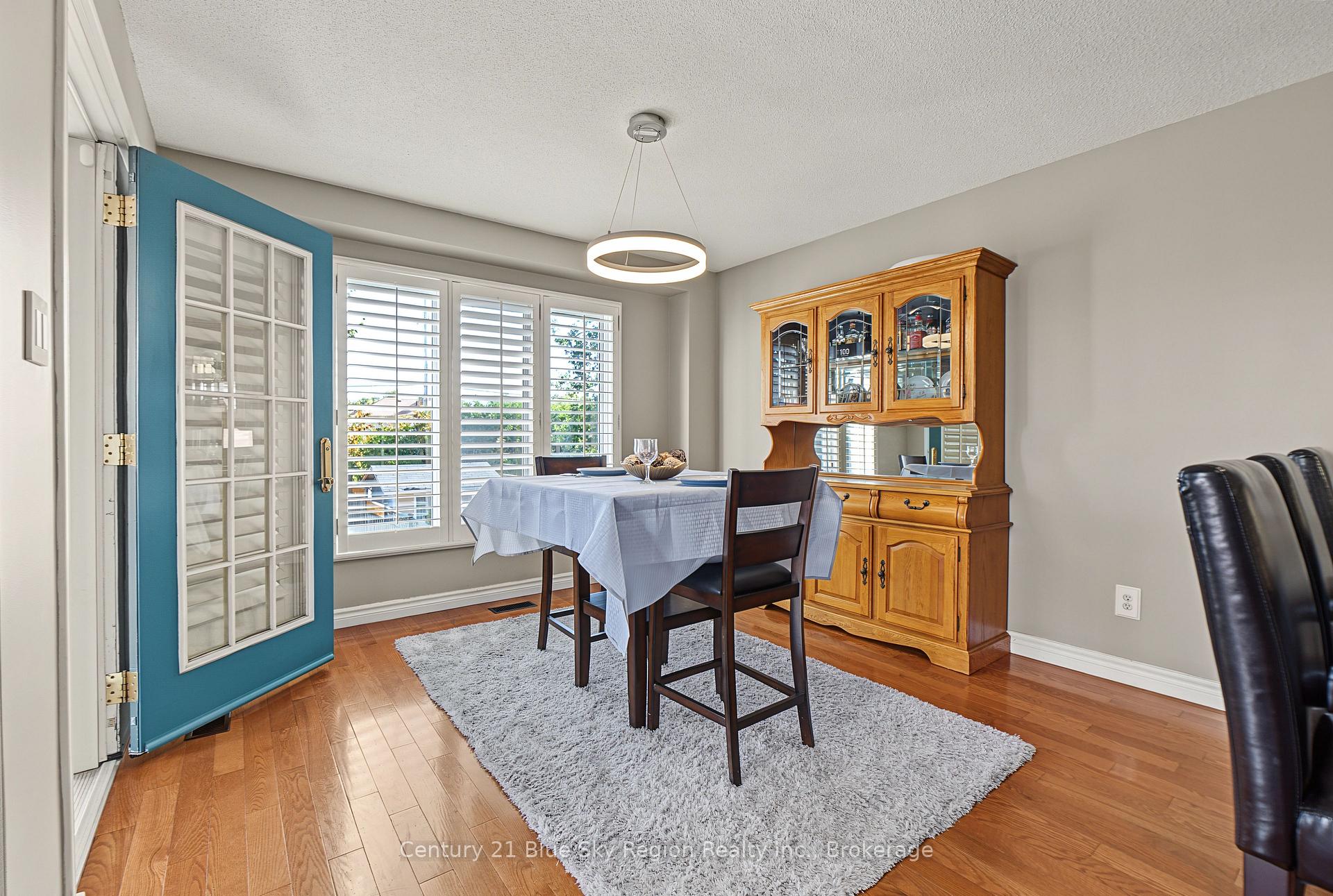 Photo 14 of 126 Cloverbrae Crescent, North Bay, Ferris — HOMEH