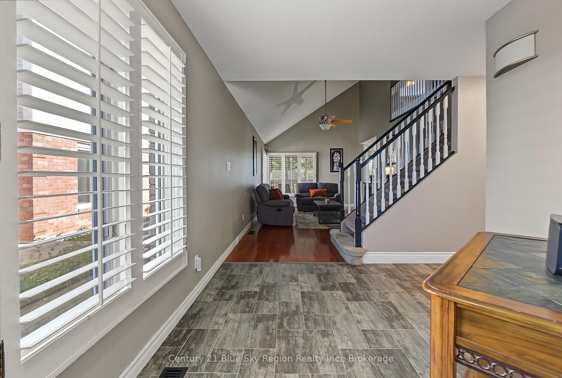 Photo 19 of 126 Cloverbrae Crescent, North Bay, Ferris — HOMEH