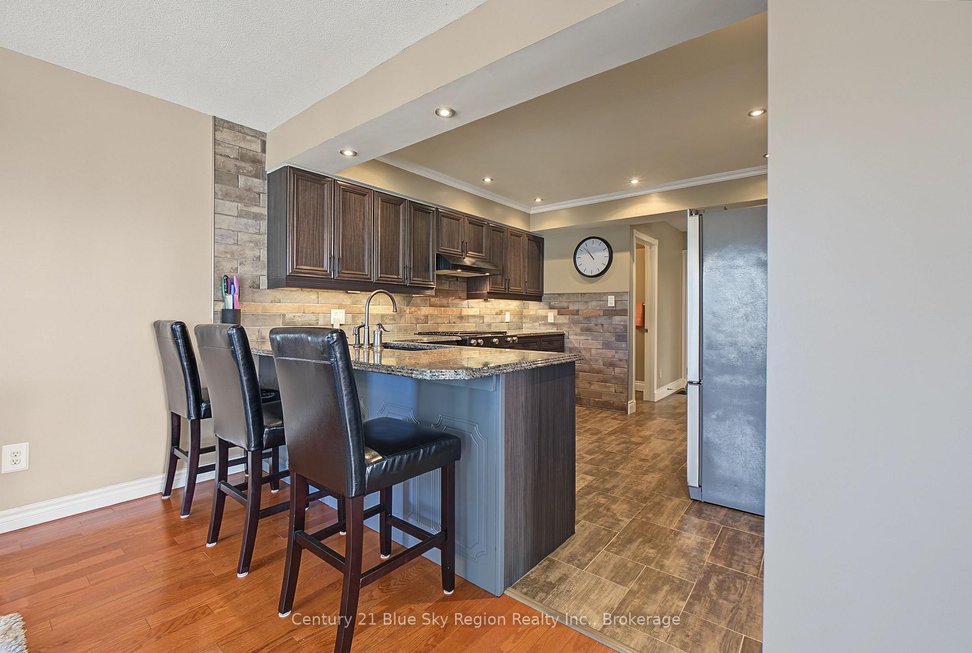 Photo 28 of 126 Cloverbrae Crescent, North Bay, Ferris — HOMEH