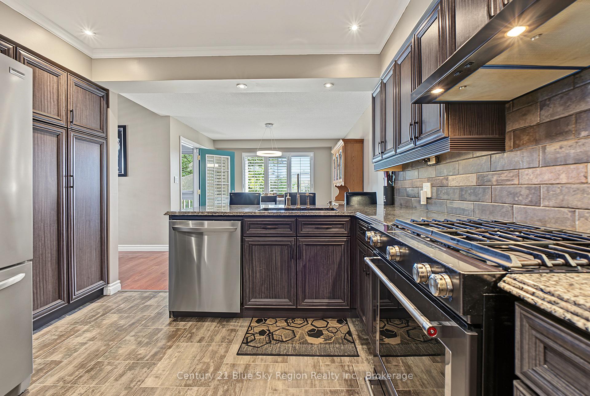 Photo 29 of 126 Cloverbrae Crescent, North Bay, Ferris — HOMEH