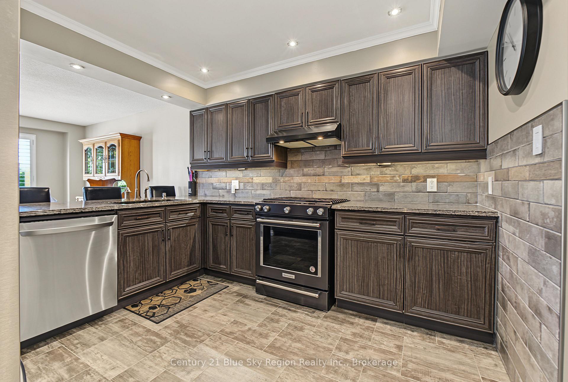 Photo 31 of 126 Cloverbrae Crescent, North Bay, Ferris — HOMEH