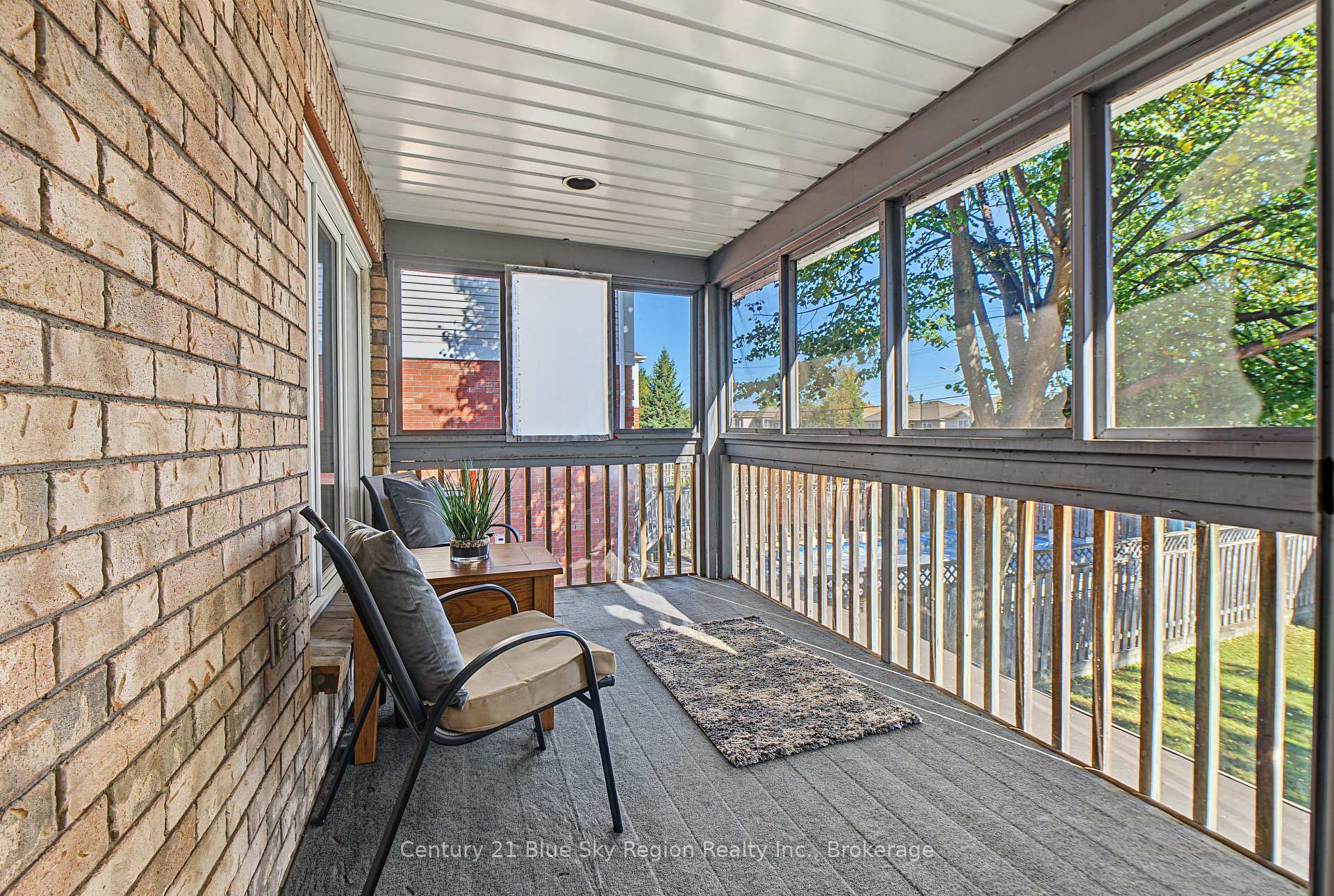 Photo 17 of 126 Cloverbrae Crescent, North Bay, Ferris — HOMEH