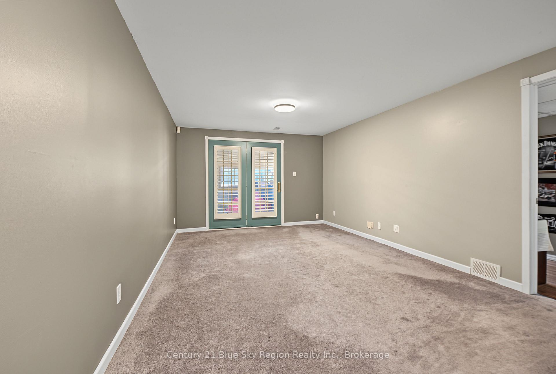 Photo 34 of 126 Cloverbrae Crescent, North Bay, Ferris — HOMEH