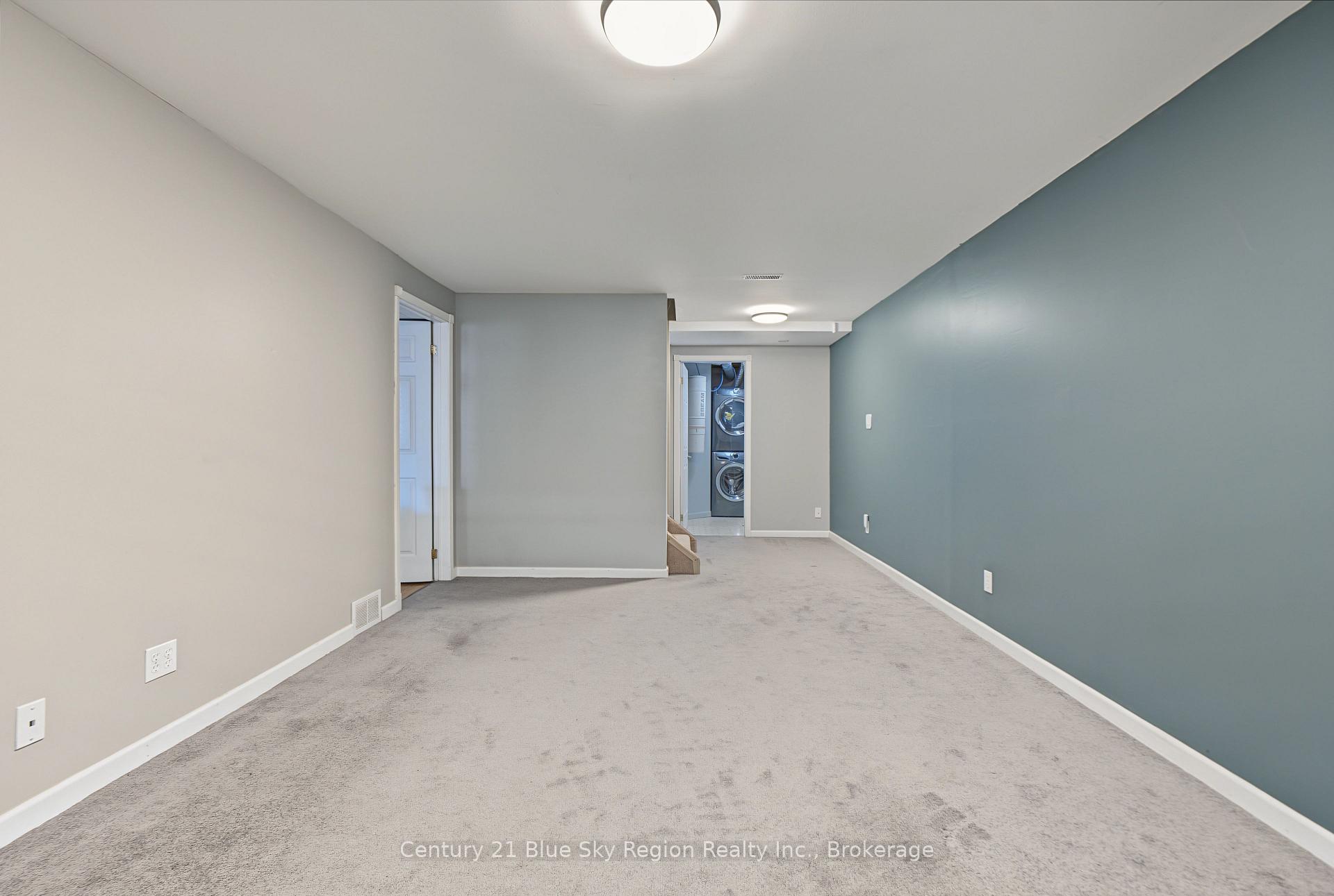 Photo 35 of 126 Cloverbrae Crescent, North Bay, Ferris — HOMEH