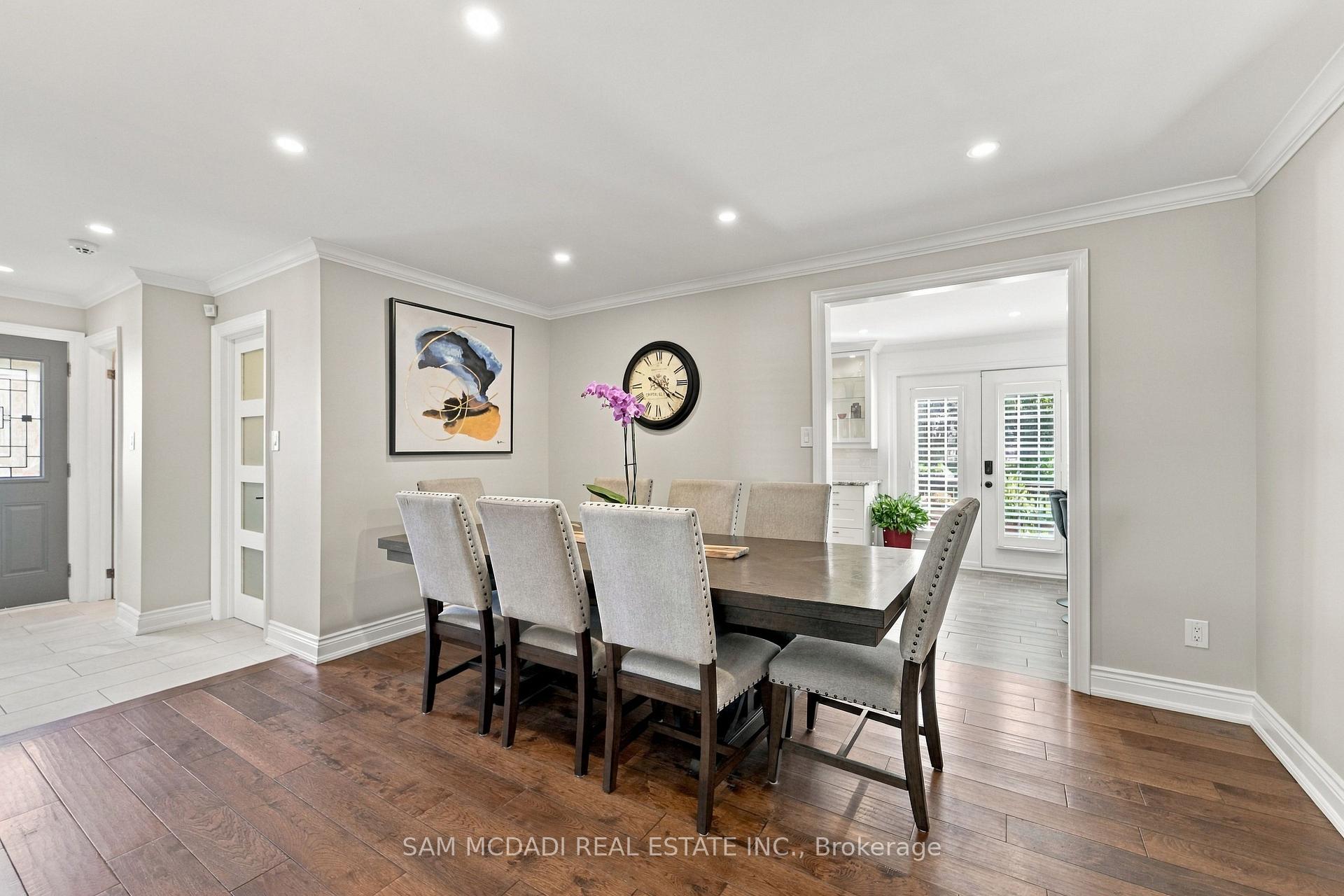 Photo 7 of 22 Bywood Crescent, Hamilton, Stoney Creek Mountain — HOMEH