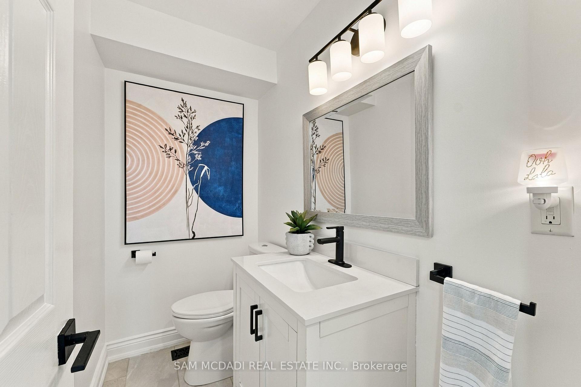 Photo 9 of 22 Bywood Crescent, Hamilton, Stoney Creek Mountain — HOMEH