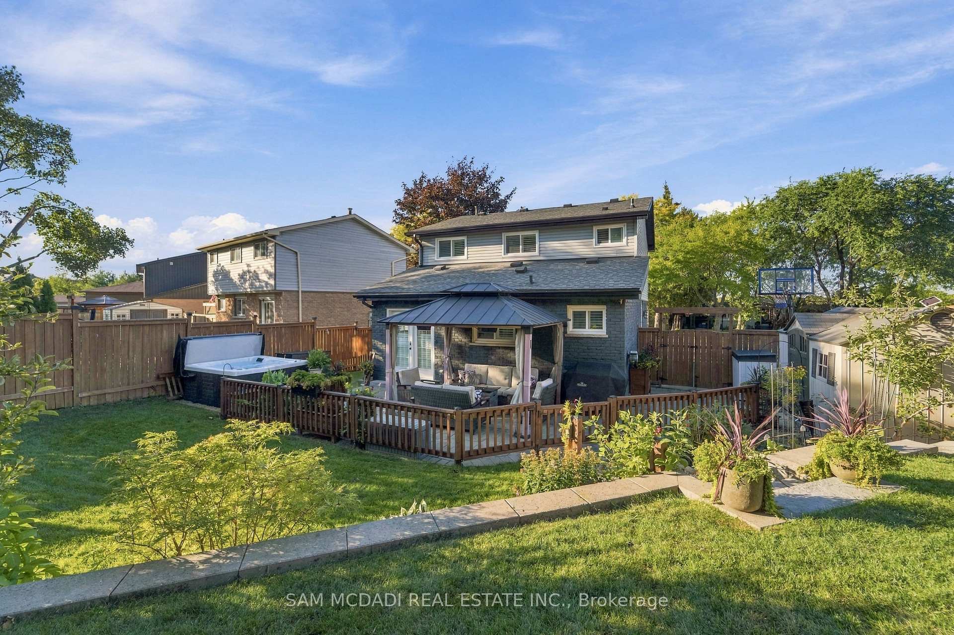 Photo 48 of 22 Bywood Crescent, Hamilton, Stoney Creek Mountain — HOMEH
