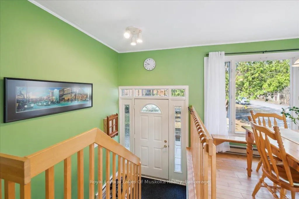 Photo 6 of 152 Ann Street, Bracebridge, Macaulay — HOMEH