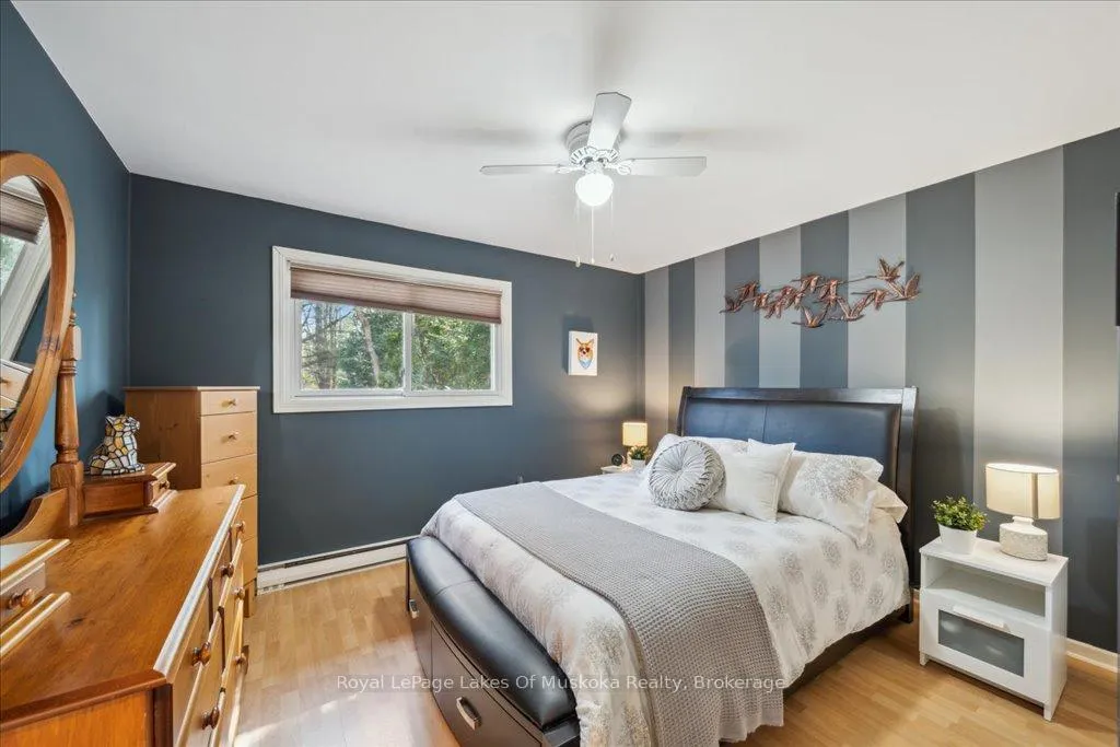 Photo 16 of 152 Ann Street, Bracebridge, Macaulay — HOMEH