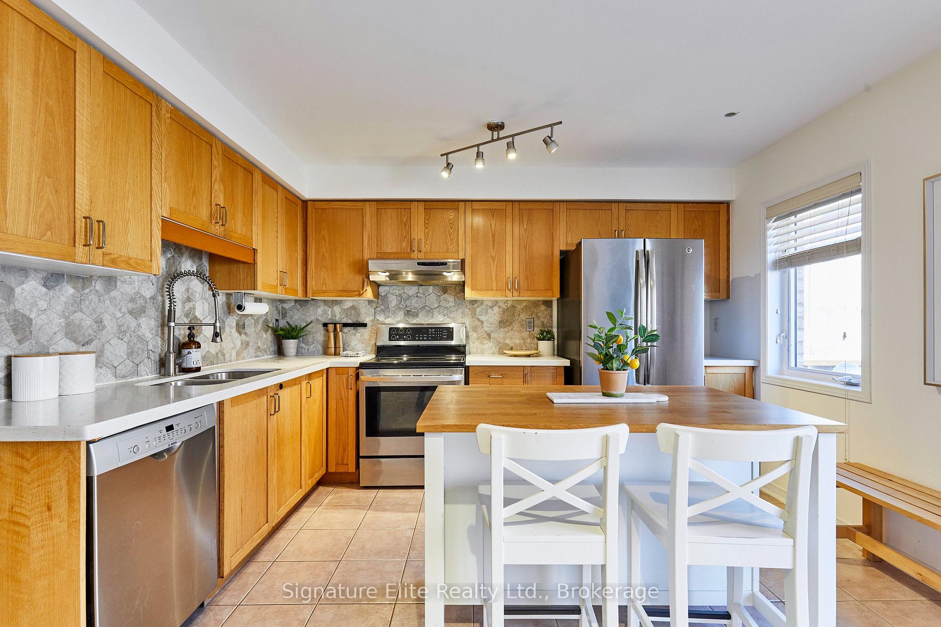 Photo 11 of 12 Blair Street, Toronto, O'Connor-Parkview — HOMEH