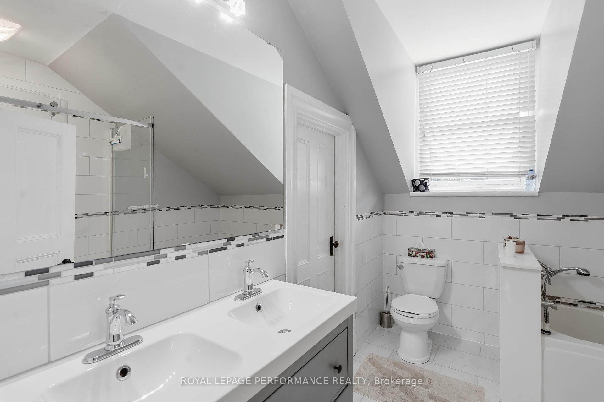 Photo 18 of 8 John Street, Champlain, L'Orignal — HOMEH