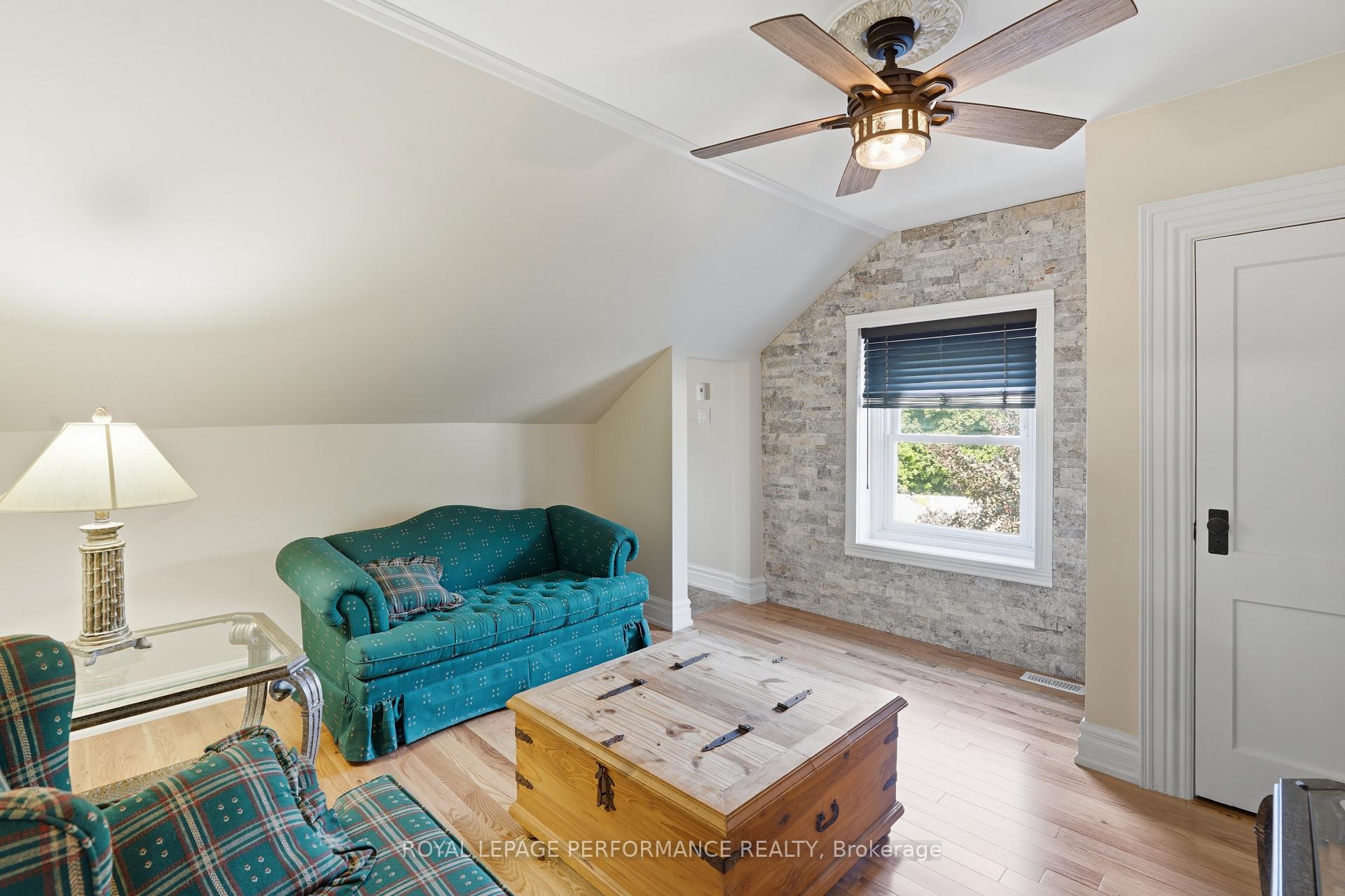 Photo 22 of 8 John Street, Champlain, L'Orignal — HOMEH