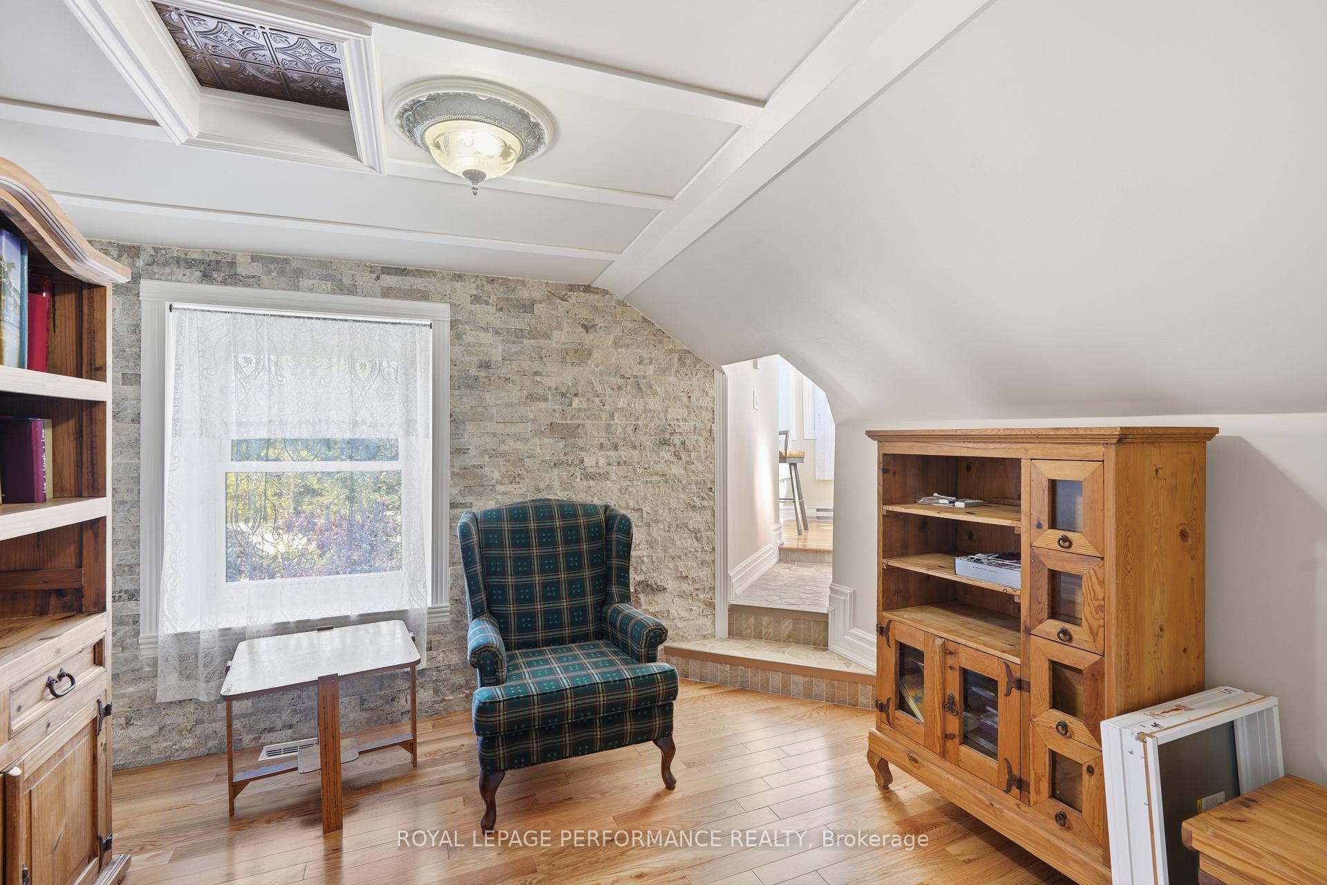 Photo 27 of 8 John Street, Champlain, L'Orignal — HOMEH