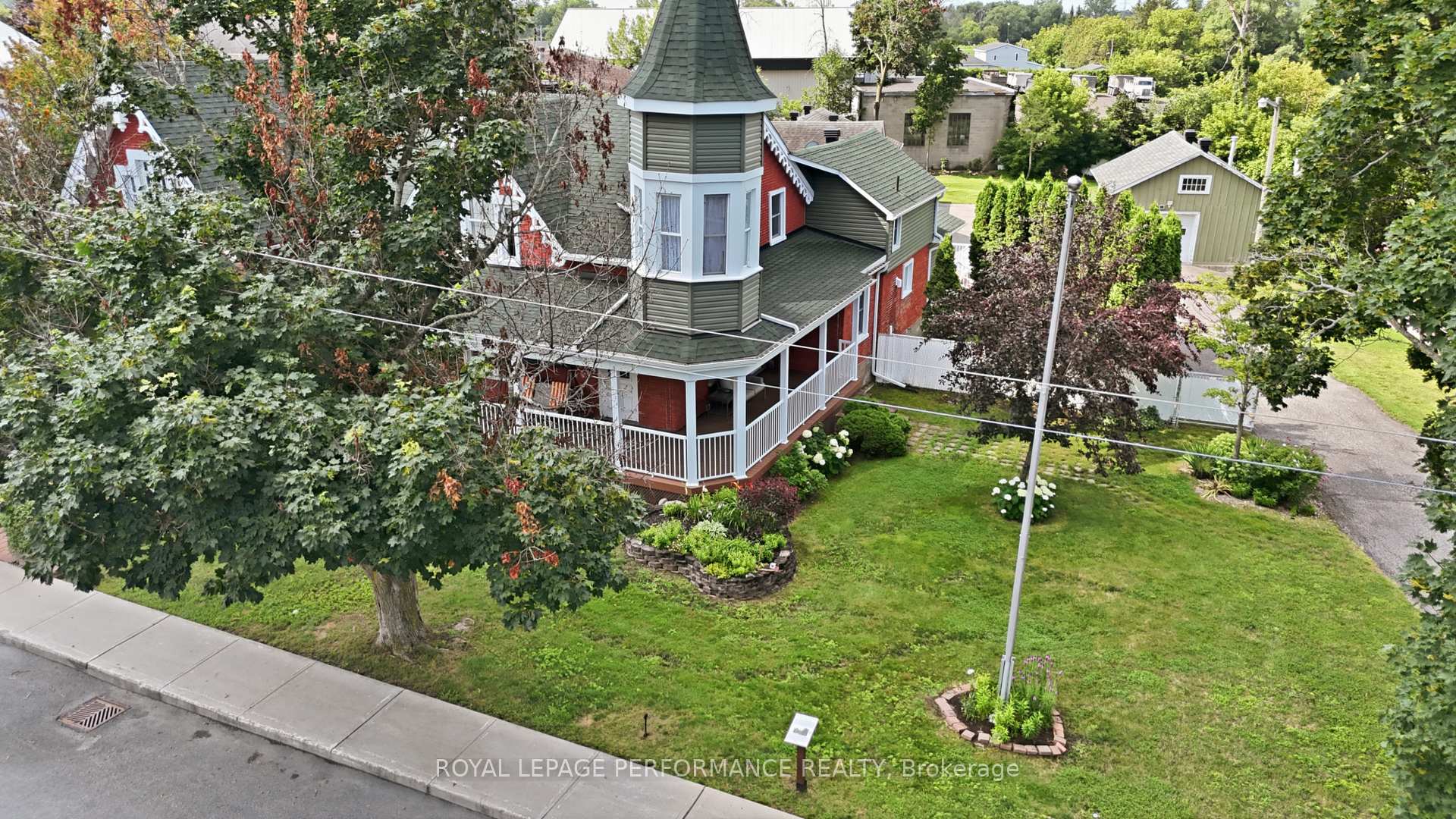 Photo 44 of 8 John Street, Champlain, L'Orignal — HOMEH