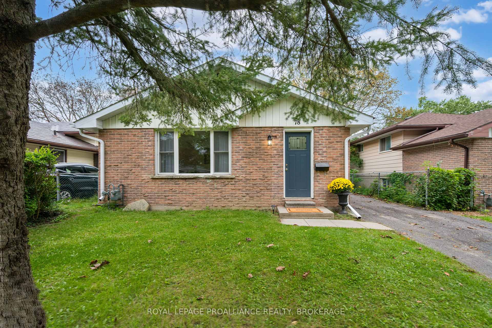 Photo 2 of 78 Guthrie Drive, Kingston, Rideau — HOMEH