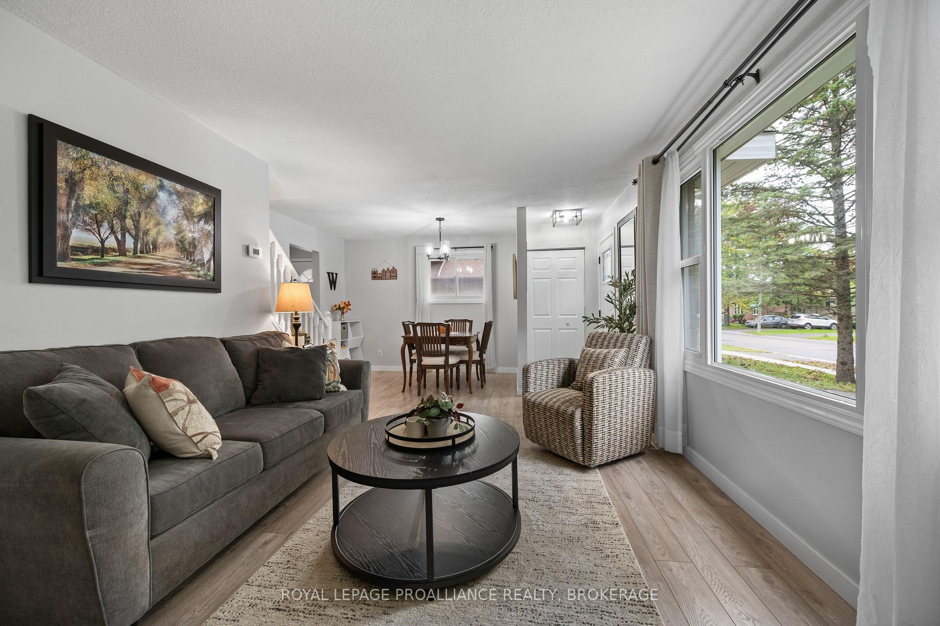 Photo 6 of 78 Guthrie Drive, Kingston, Rideau — HOMEH