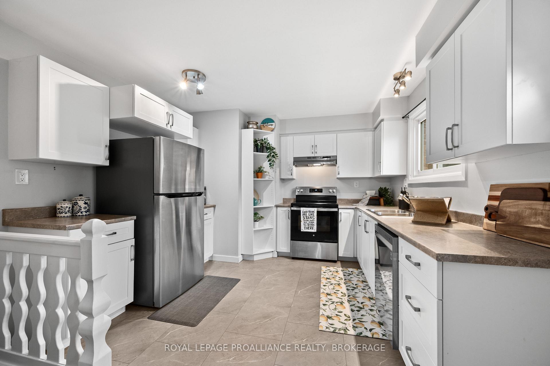 Photo 9 of 78 Guthrie Drive, Kingston, Rideau — HOMEH