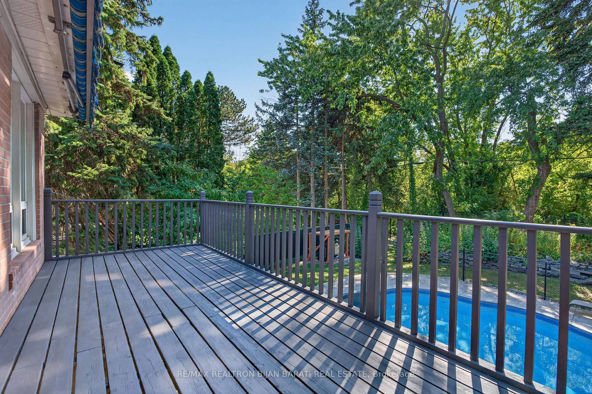 Photo 14 of 22 Brucedale Crescent, North York, Bayview Village — HOMEH