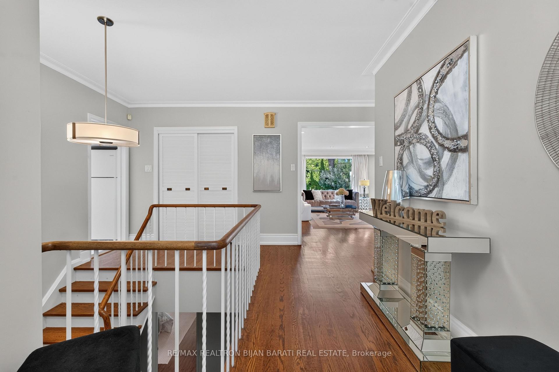 Photo 16 of 22 Brucedale Crescent, North York, Bayview Village — HOMEH