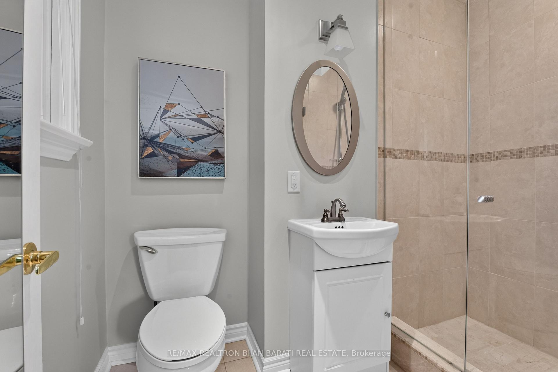 Photo 29 of 22 Brucedale Crescent, North York, Bayview Village — HOMEH