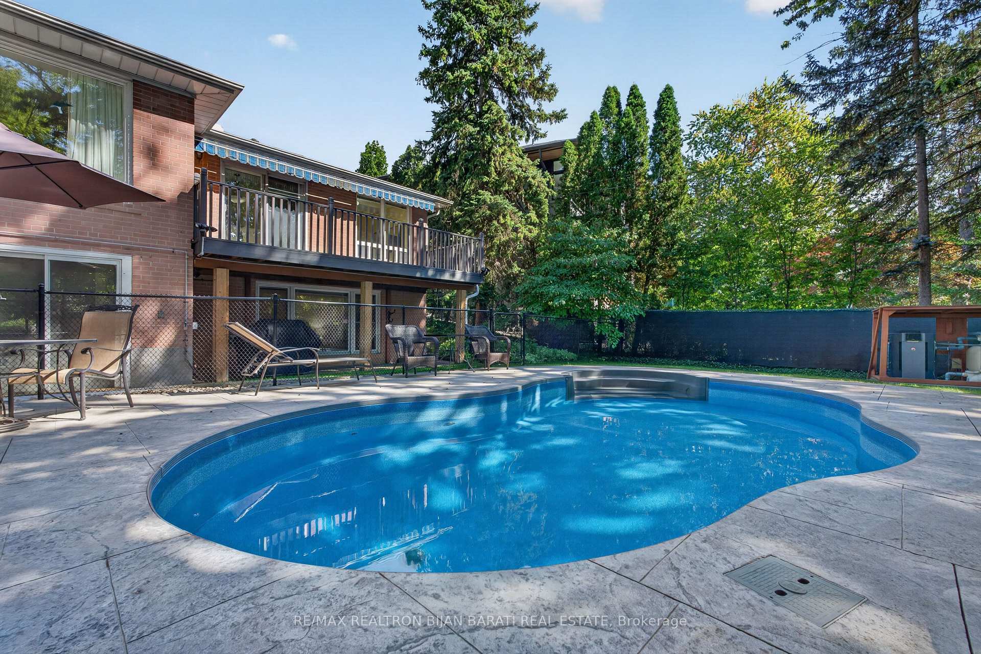 Photo 45 of 22 Brucedale Crescent, North York, Bayview Village — HOMEH