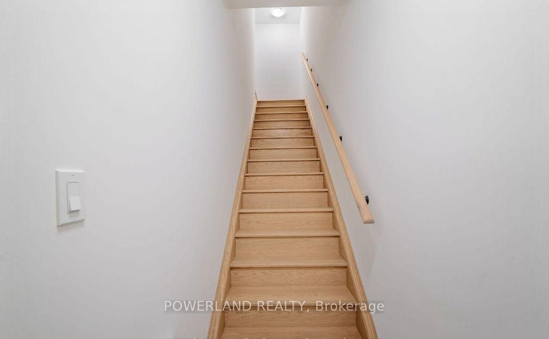 Photo 3 of Unit 18, 22 Lytham Green Circle, Newmarket, Glenway Estates — HOMEH