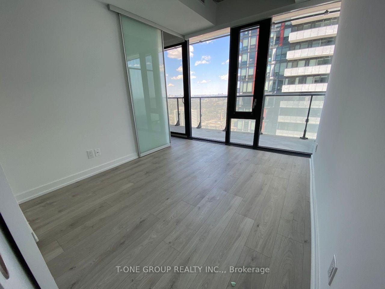 Photo 5 of Unit 2605, 161 Roehampton Avenue, Toronto, Mount Pleasant West — HOMEH