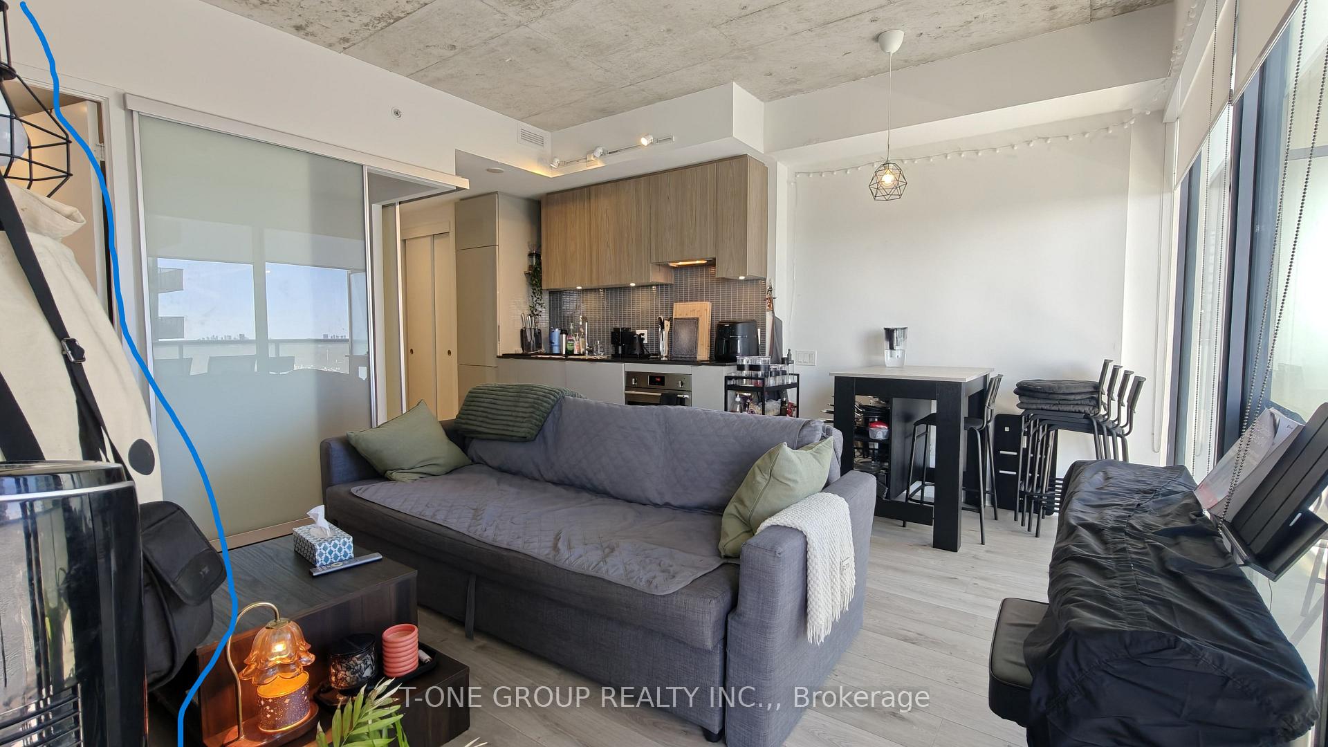 Photo 6 of Unit 2605, 161 Roehampton Avenue, Toronto, Mount Pleasant West — HOMEH