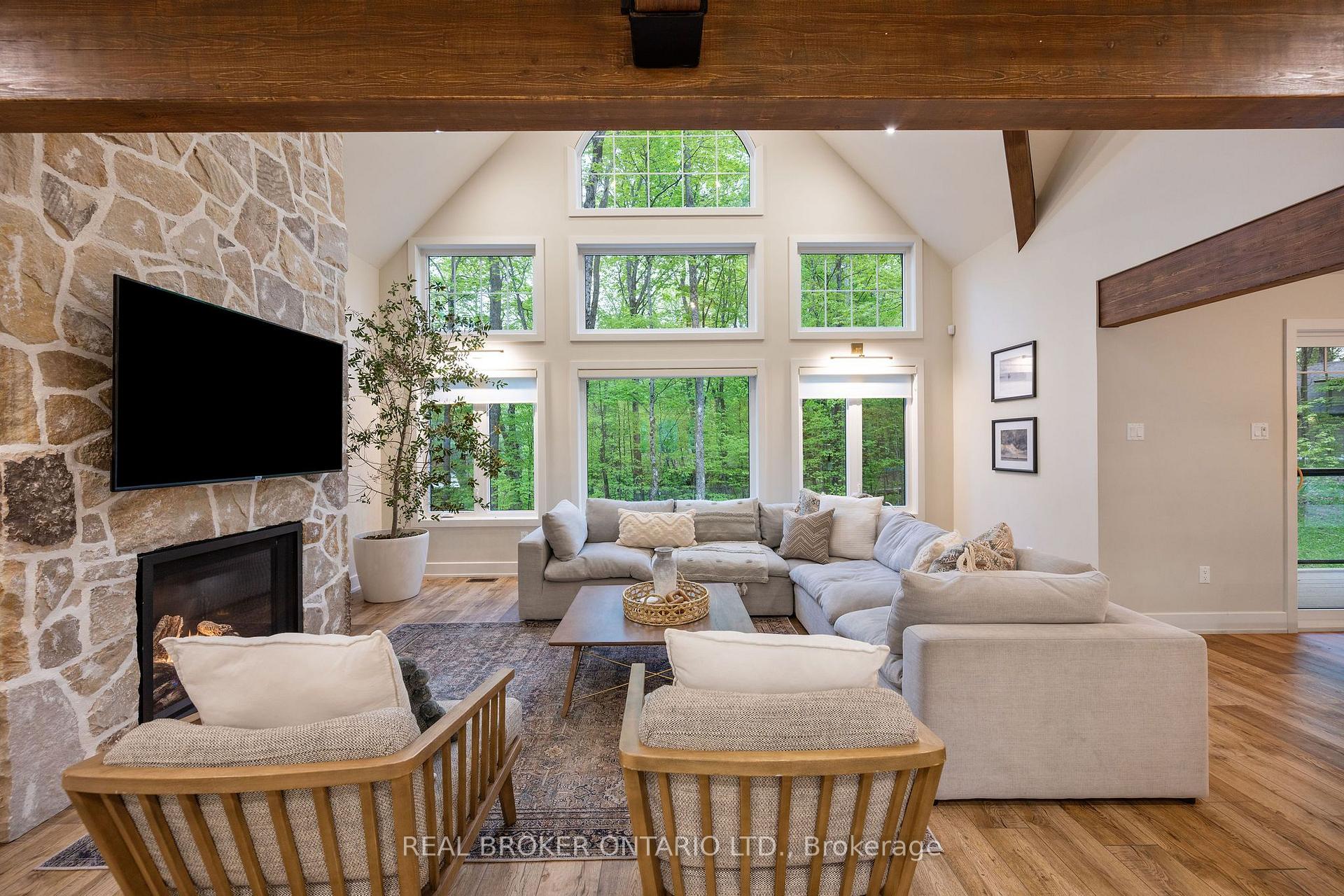 Photo 10 of 36 Crestview Drive, Greater Madawaska, Greater Madawaska — HOMEH