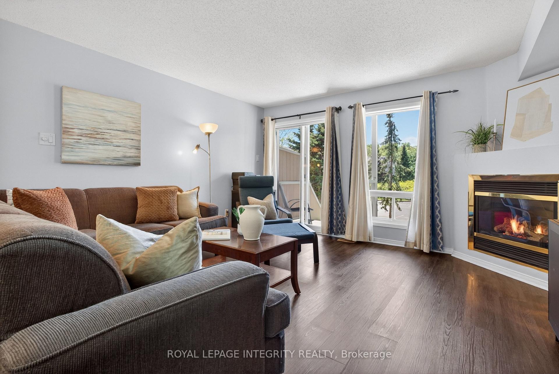 Photo 10 of 256 Cresthaven Drive, Ottawa, Barrhaven East — HOMEH