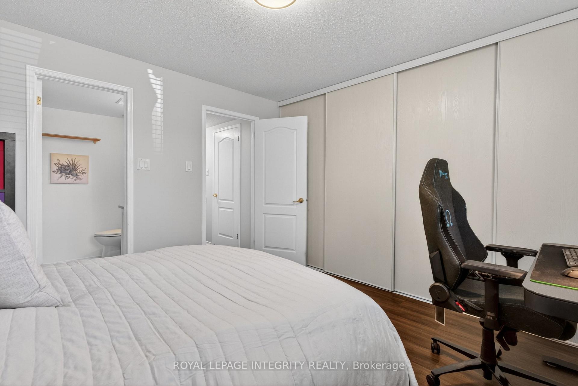 Photo 22 of 256 Cresthaven Drive, Ottawa, Barrhaven East — HOMEH