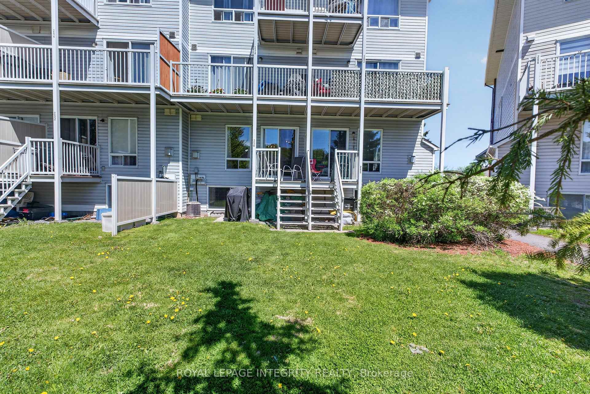 Photo 26 of 256 Cresthaven Drive, Ottawa, Barrhaven East — HOMEH