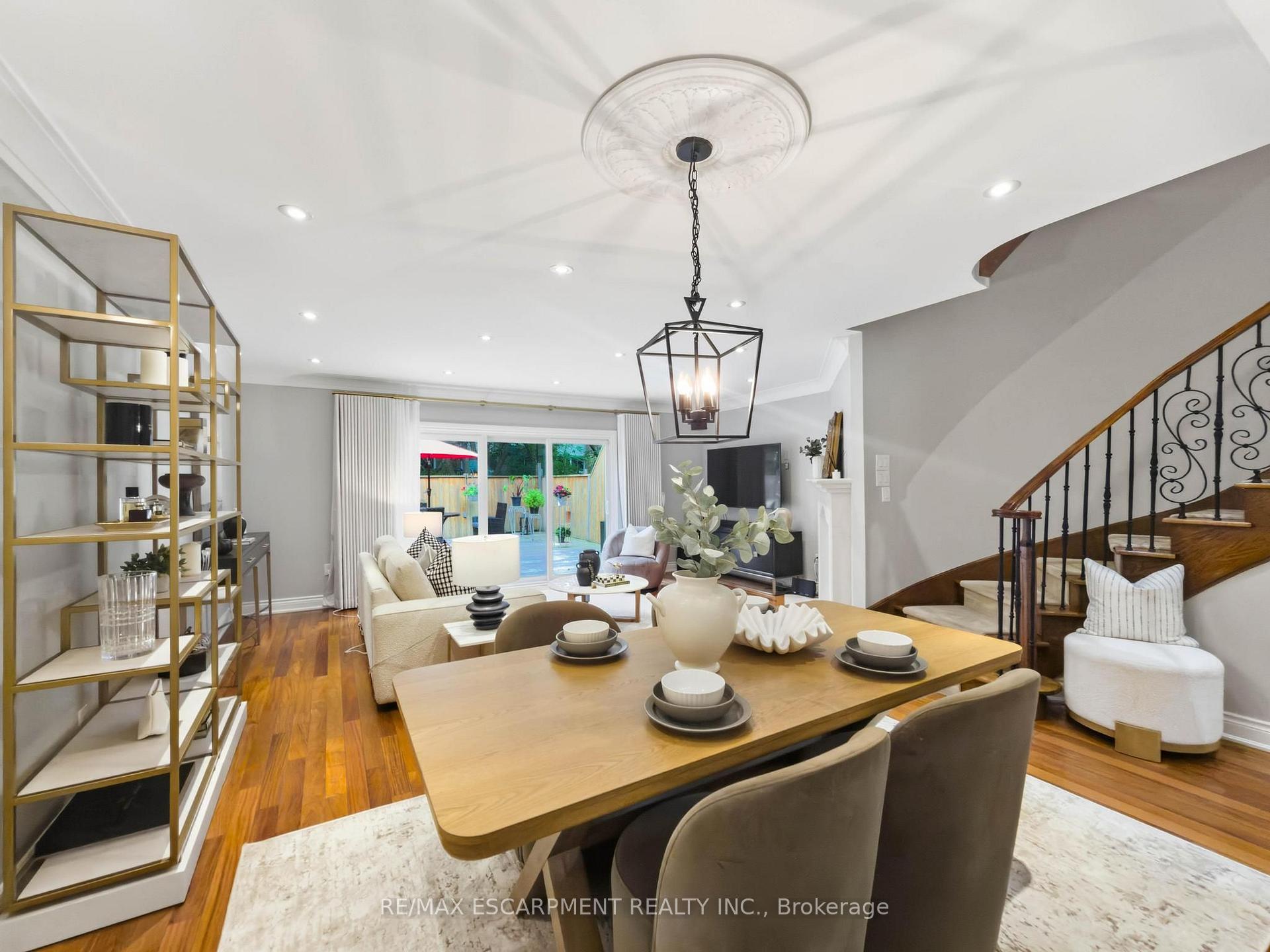 Photo 18 of 45 Tradewind Drive, Oakville, Bronte — HOMEH