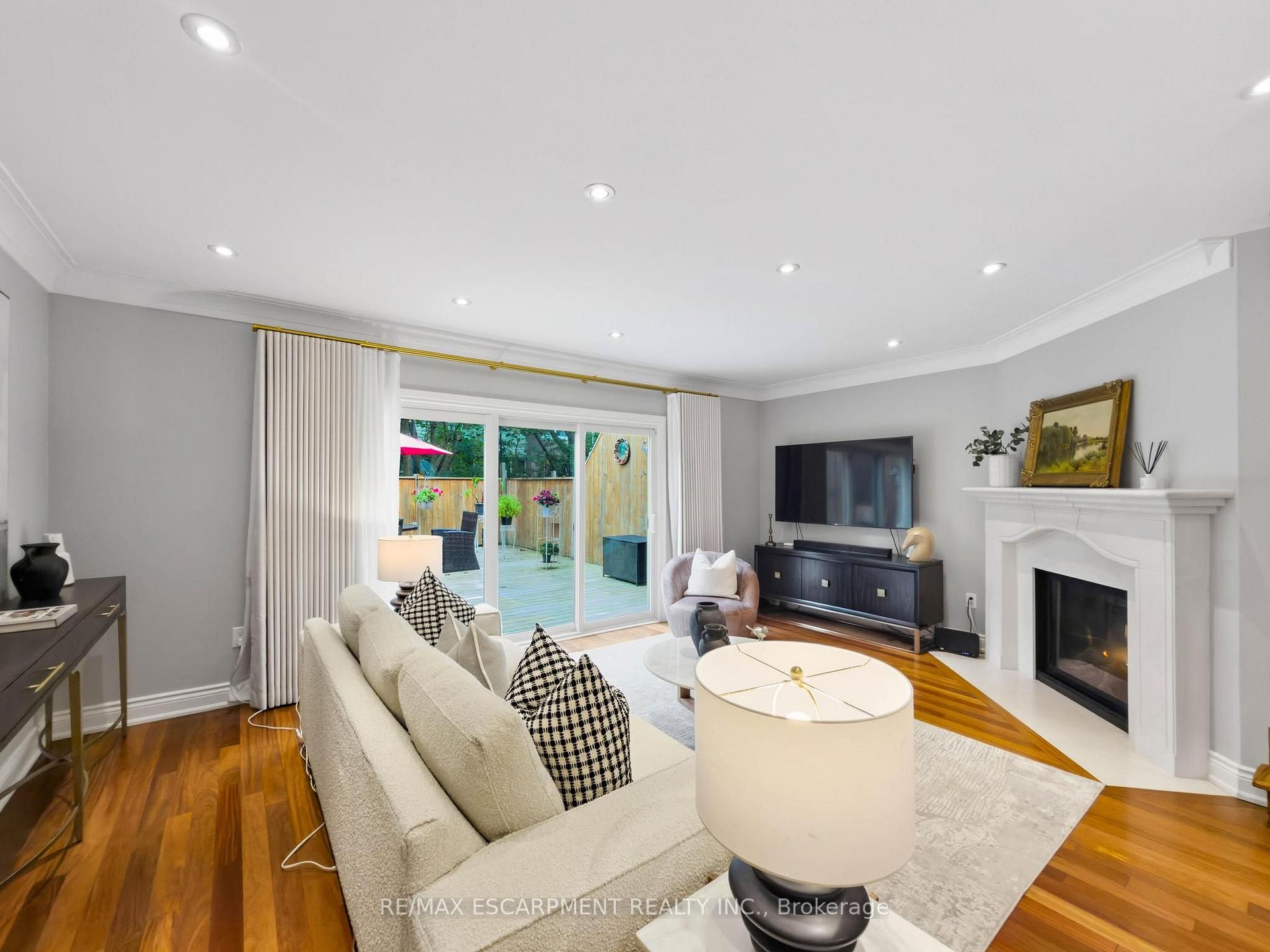 Photo 19 of 45 Tradewind Drive, Oakville, Bronte — HOMEH