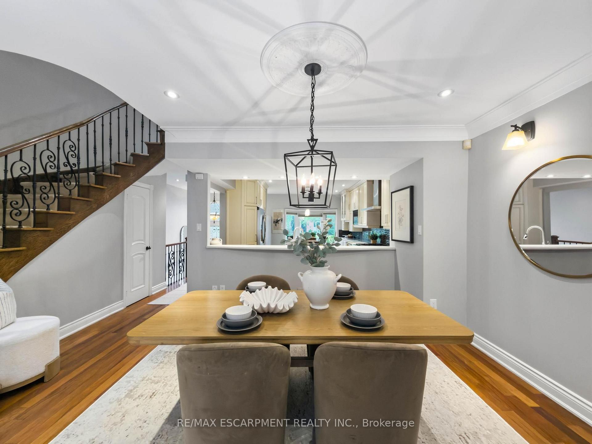 Photo 22 of 45 Tradewind Drive, Oakville, Bronte — HOMEH