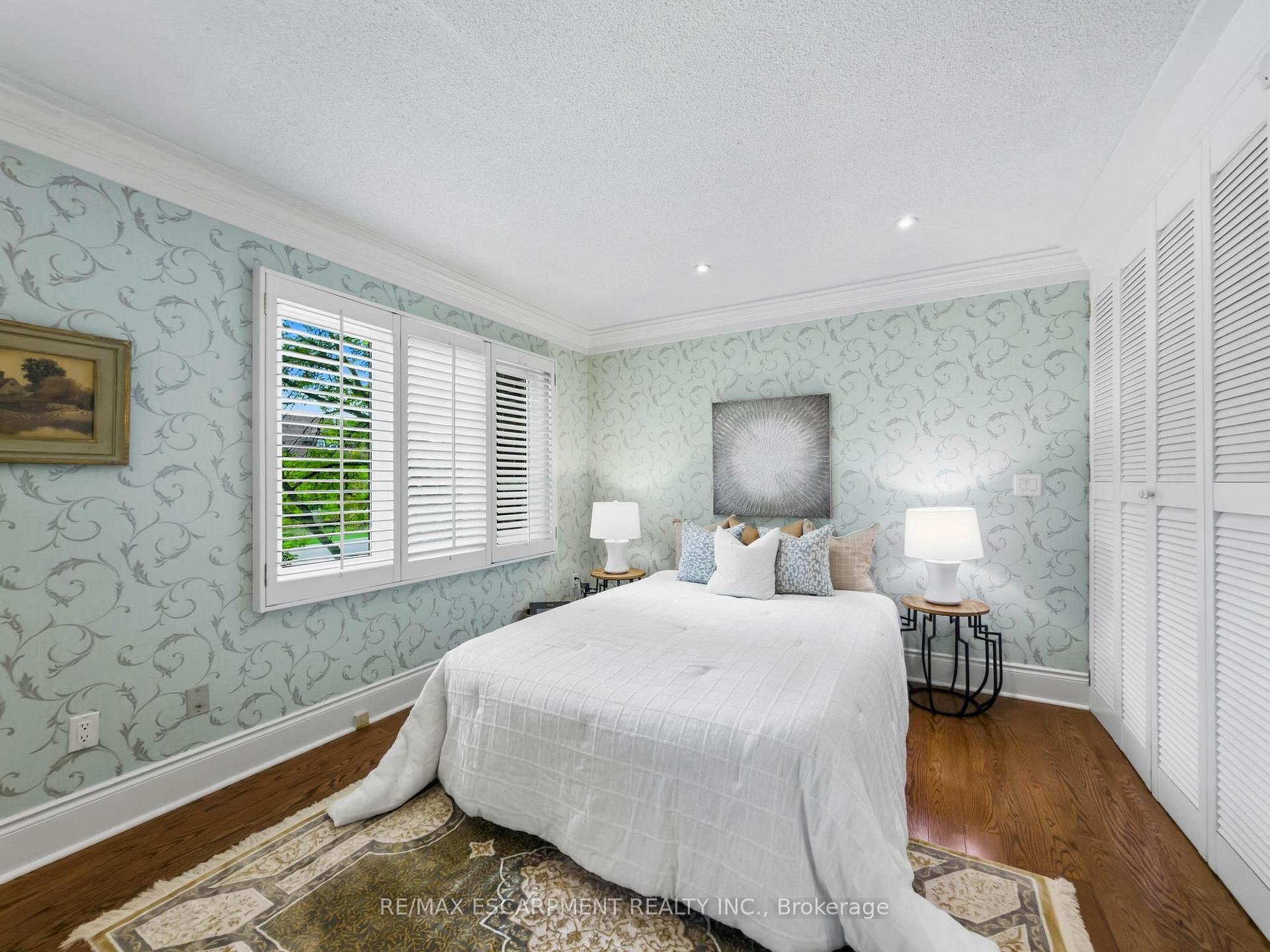 Photo 26 of 45 Tradewind Drive, Oakville, Bronte — HOMEH
