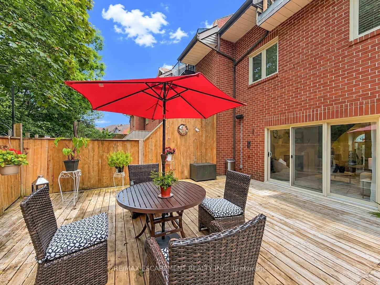 Photo 45 of 45 Tradewind Drive, Oakville, Bronte — HOMEH