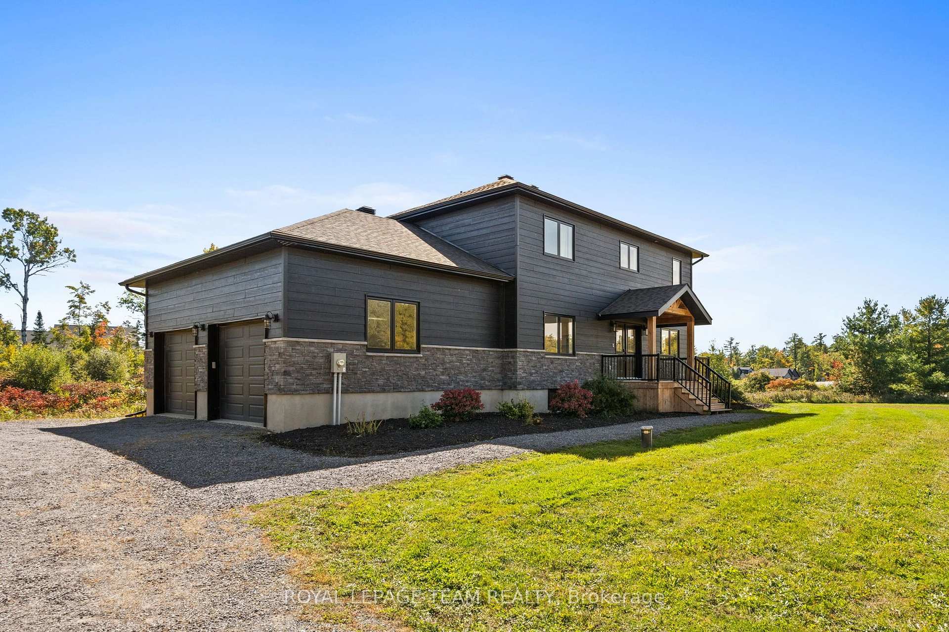 Photo 3 of 57 Paul A Bertrand Drive, McNab/Braeside, Mcnab/Braeside Twps — HOMEH