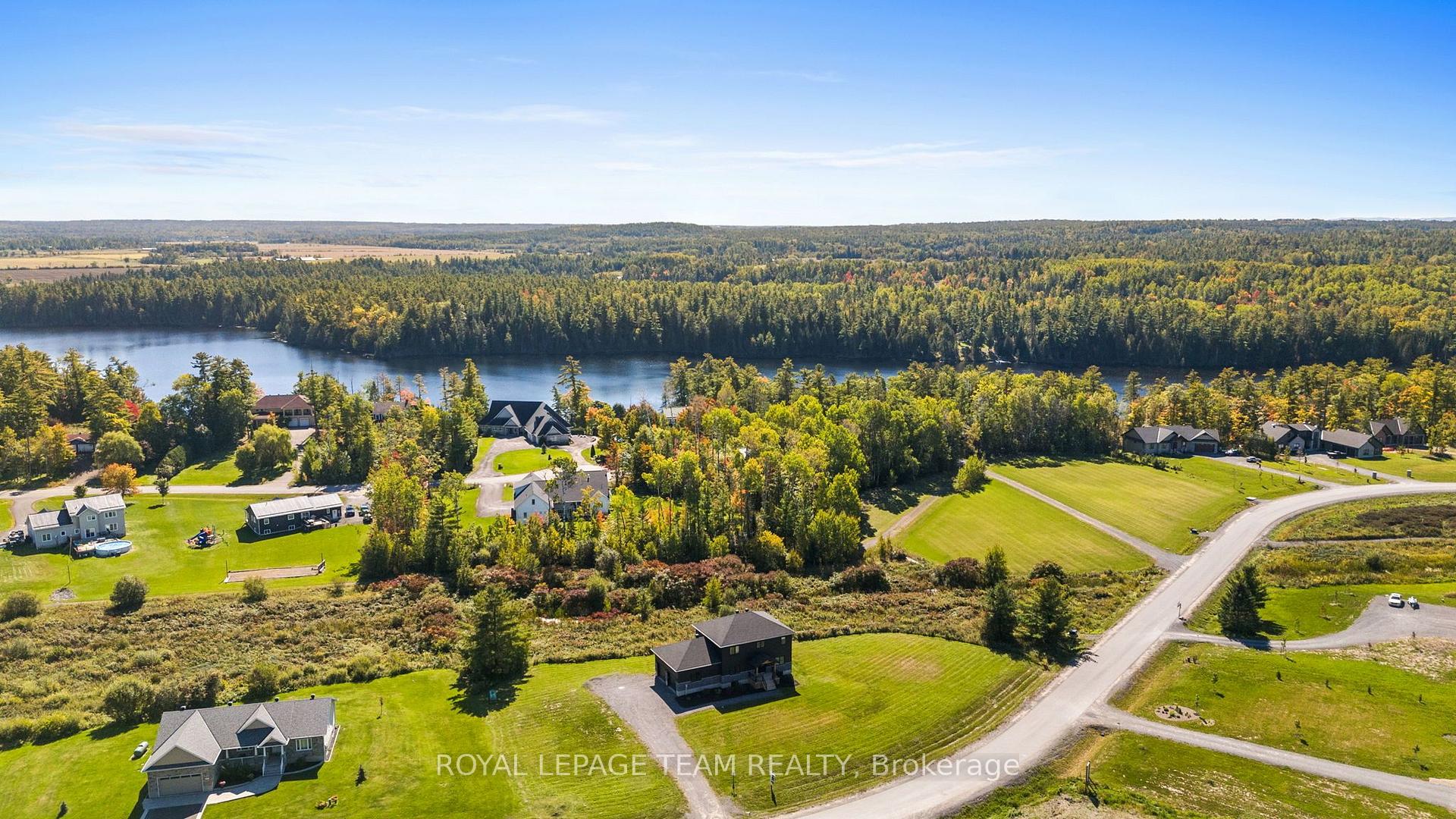 Photo 45 of 57 Paul A Bertrand Drive, McNab/Braeside, Mcnab/Braeside Twps — HOMEH