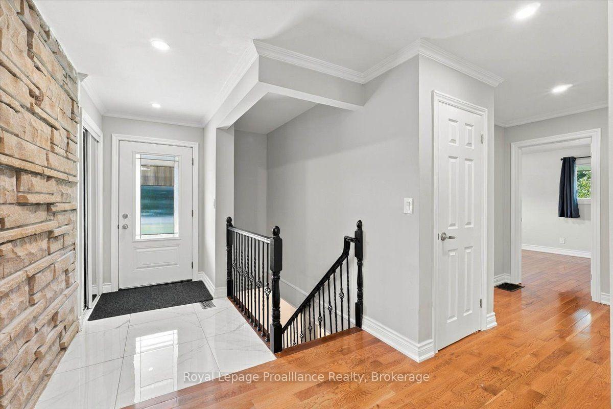 Photo 22 of 380 Ashley Street, Belleville, Belleville Ward — HOMEH