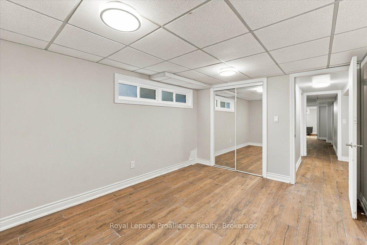 Photo 26 of 380 Ashley Street, Belleville, Belleville Ward — HOMEH