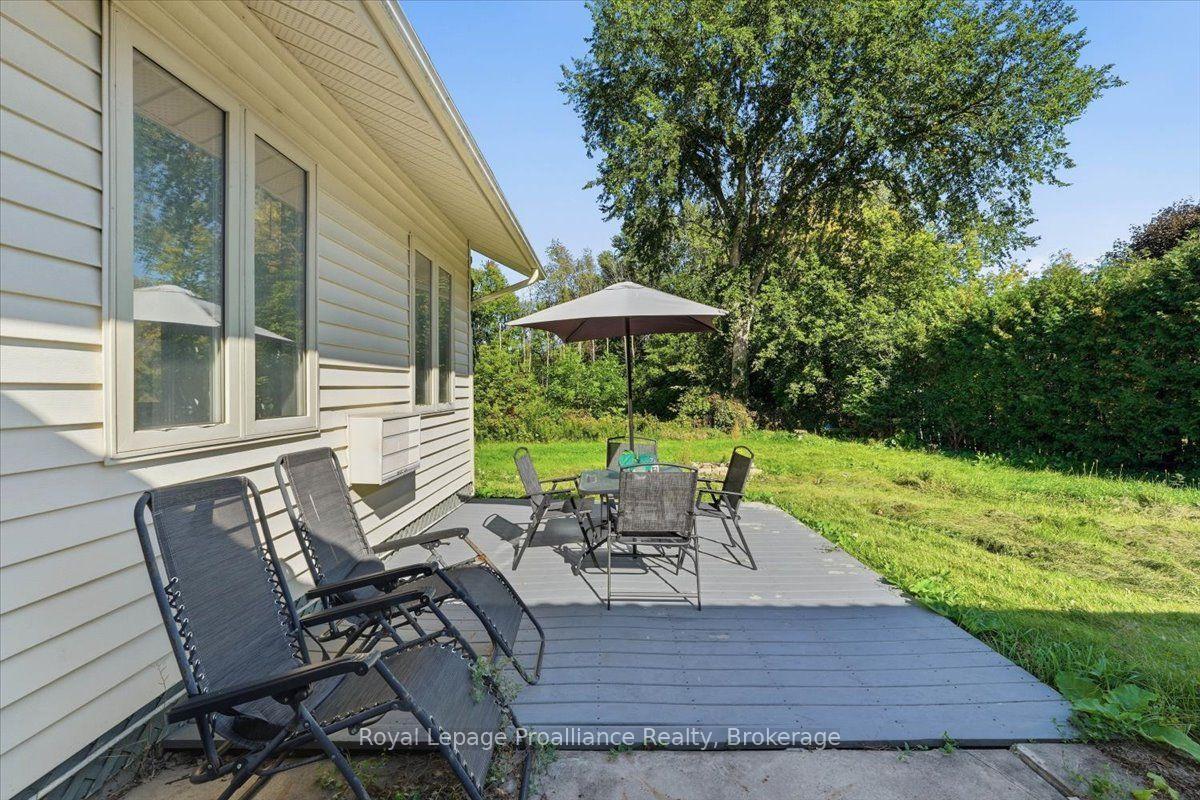 Photo 32 of 380 Ashley Street, Belleville, Belleville Ward — HOMEH
